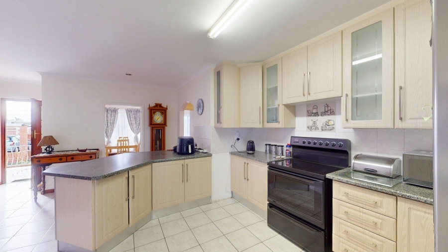 2 Bedroom Property for Sale in Sherwood Eastern Cape